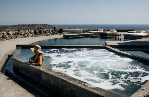 Akrotiri Villa | Akrorama private villas and suites