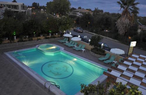 Messonghi Hotel | Makis louvlis apartments