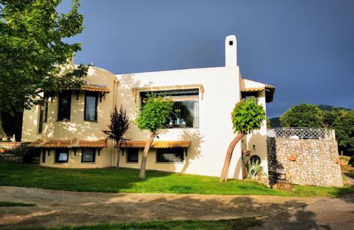 Taxiarkhai Villa | Villa Aspilon