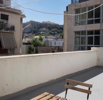 Plaka Apartment | Live Life Ermou