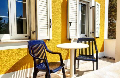 Marathokampos Apartment | Villa Aggeliki