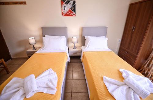 Therma House | To Gefyraki Rooms