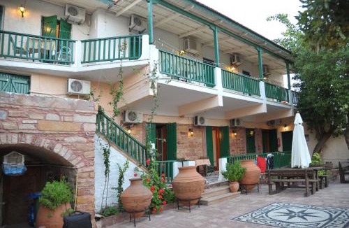 Kambos Apartment | Topakas House