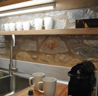 Stoupa Apartment | Petras Gi - Stone Houses