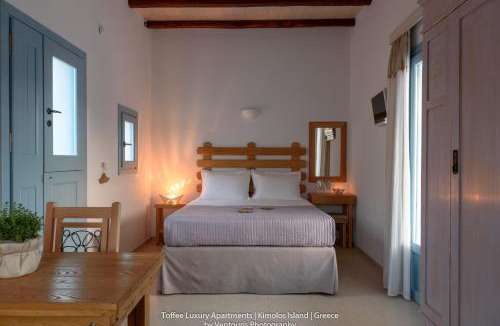 Psathi House | Toffee