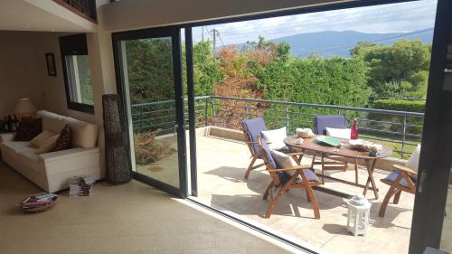 Isthmia Villa | Villa Liberty