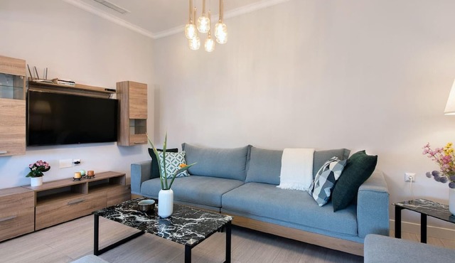 Elegant two-bedroom apartment in Kassiopi