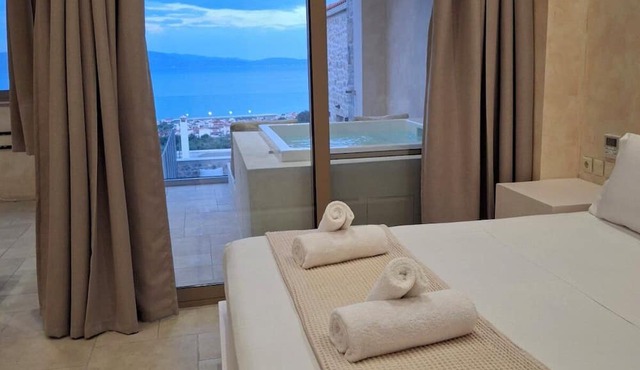 Mani Luxury Suites