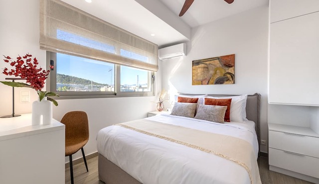 Phaedrus Living Luxury Penthouse Potamianou