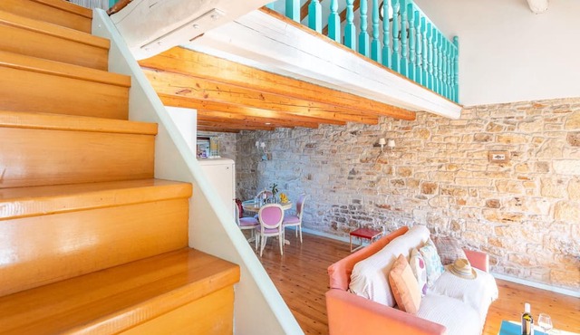 Spiros Jetty House Walk to Beach Sea Views A C Car Not Required - 302