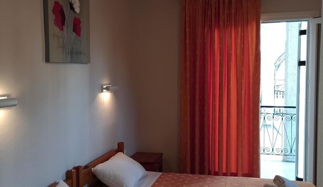 Dionisos Apartments