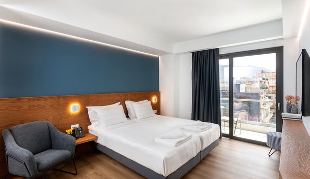 DAYS City Suites