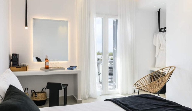 Sunset Windmills Suites in Mykonos