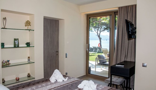 Glyfada Beach Hotel