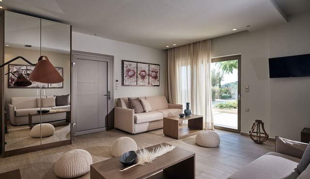 Prima Vista Beachfront Boutique Hotel in Igoumenitsa