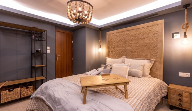 Rock Dandy La Maison De L’Ours | Top Fireplace Retreat