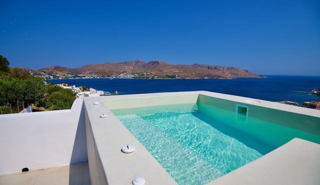 Leros Seaview House with Jacuzzi in Agia Marina
