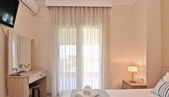 Villa Iris 1by RentalsPro in Moudania
