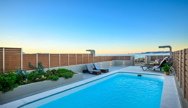 Anasa Luxury Villas