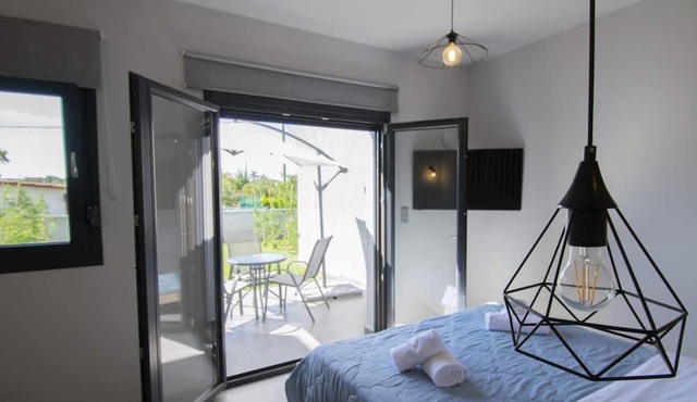 Theasea Luxury Suites- Studio 2 in Nea Propontida