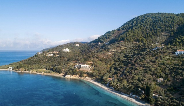 Skopelos Exquisite Villa in Skopelos