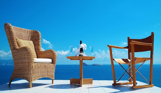 Onar Suites & Villas in Folegandros