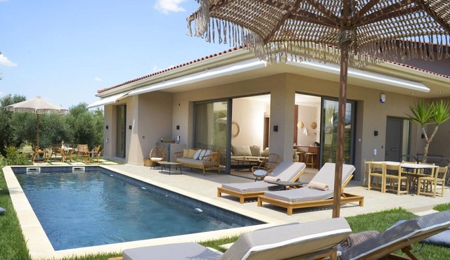 ISholidays Kalamata Elaia Grove Villas in Kalamata