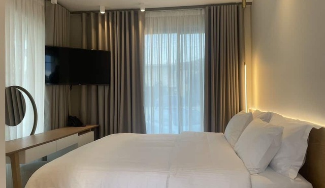 Balance Accommodation