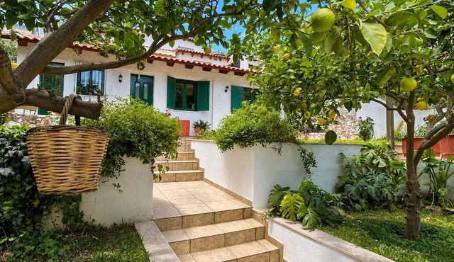 Perivolakia Garden View - Rafina Stay Near Airport