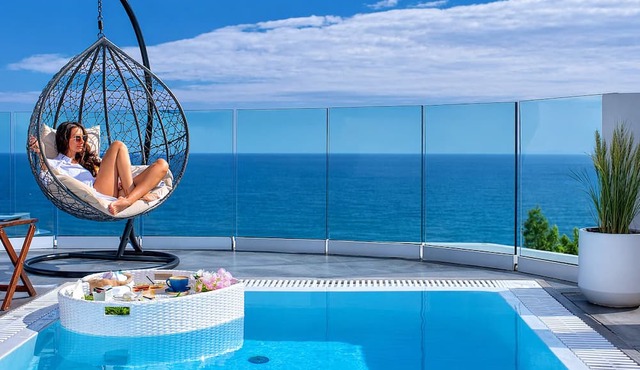 Panorama Suites & Spa in Agia