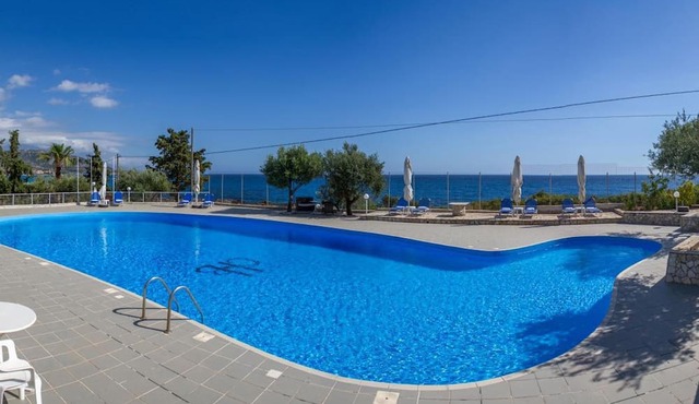 Kardamili Beach Hotel