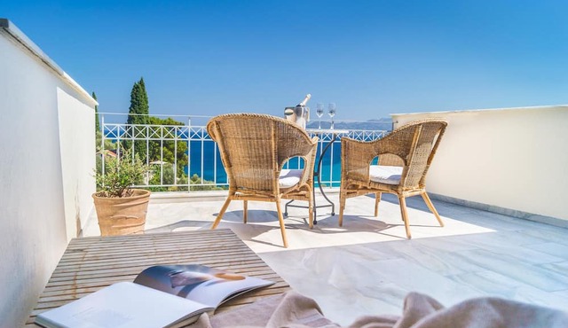Armonia Bay Hotel in Samos