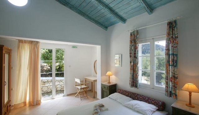 Agios Nikitas Villas