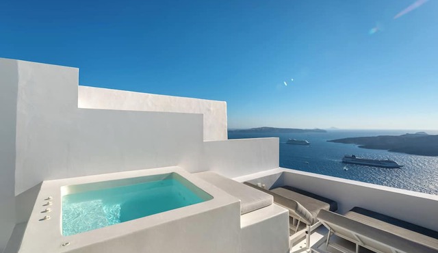Aesthesis Boutique Villas Fira in Santorini