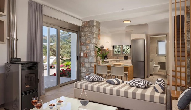 Cedar Bay Beachside Villas in Kantanos-Selino