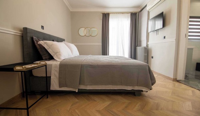 Aerides LUX Spacious 5-bedroom apartment in Plaka, Athens