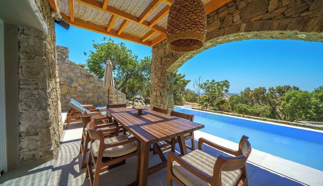 Natural stone craftsmanship with a private cascade pool in Mykonos in Mykonos
