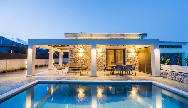 Stone and Sea Villas