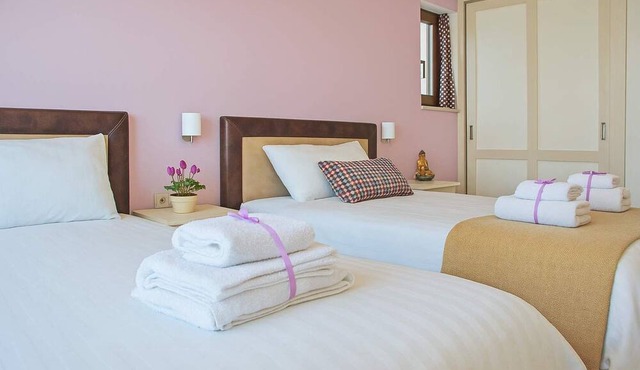 Family Room for 3 with Lake View, Arktos Hotel in Lingiades