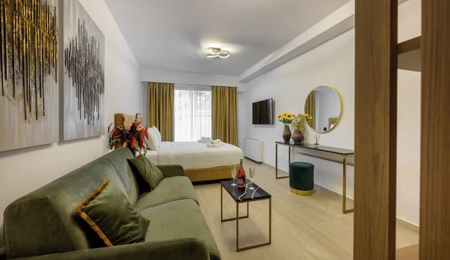 Cens Silver Suites