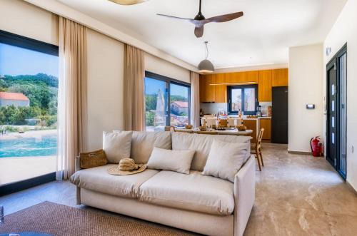 Stone Blossom Villa Retreat