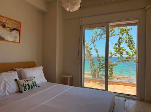 Akti Seafront Villa in Marathos