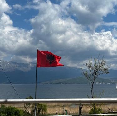 Alira Rooms Stay1 in Pogradec