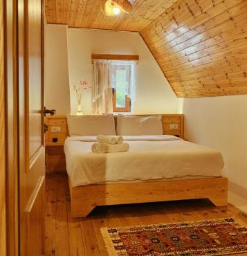 Mountain Vista Guesthouse Shkafi in Shkodër
