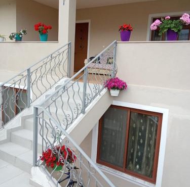 Villa Gimi in Gjirokastër