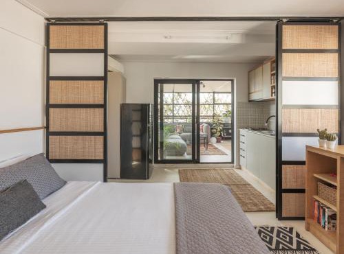 Unique solar penthouse with jacuzzi and sauna in central Athens