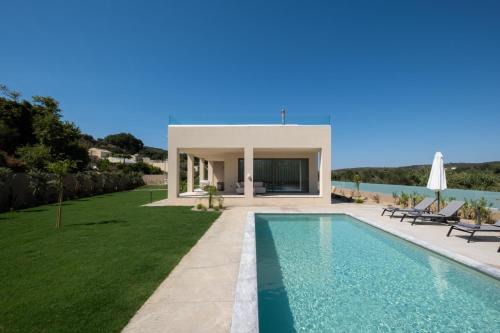 Villa Neratzia-Luxury Escape in Nerianá