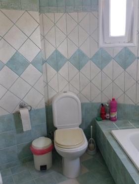 Shared room in a villa 4km from Corfu airport, Jasmine Villas