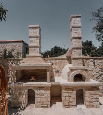 Guince House by All About Paxos