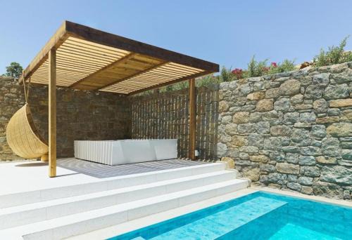 LYO II Boutique Suites